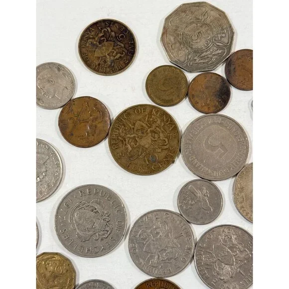 Lot of Various Coins Rupee Kenya Zimbabawe Seychelles Deutschland Tanzania - Picture 3 of 15